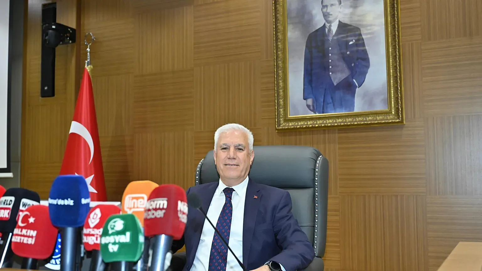 Bursa Büyükşehir Belediye Başkanı Mustafa Bozbey Gözaltına Alındı